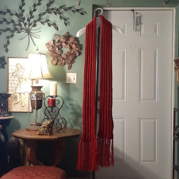 Knitted extra long scarf - Picture 1 of 3